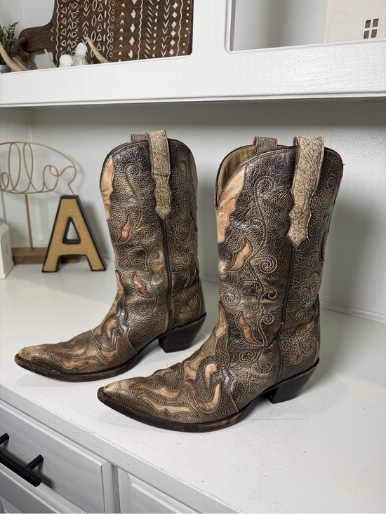 Corral Boots Shoes - Corral Women 8 Brown Leather Point Toe Cowboy Boots Embroidered Western Distress